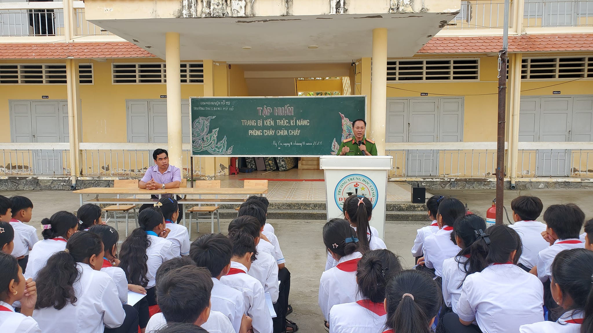 TẬP HUẤN KIẾN THỨC, KỸ NĂNG PHÒNG CHÁY, CHỮA CHÁY